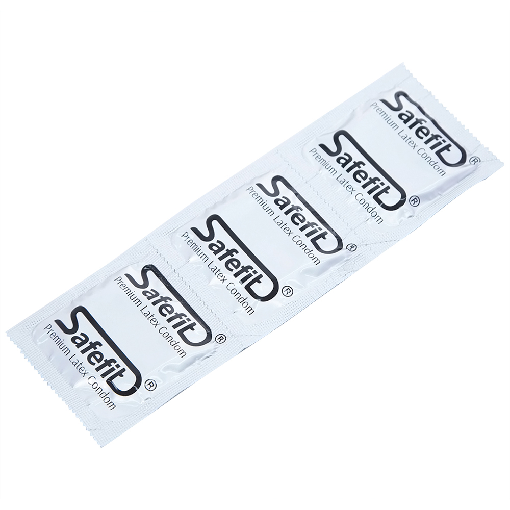 Bao cao su Safefit Comfortable S52 không mùi khó chịu, độ bền cao, khả năng co giãn tốt, chất bôi trơn (3 cái)