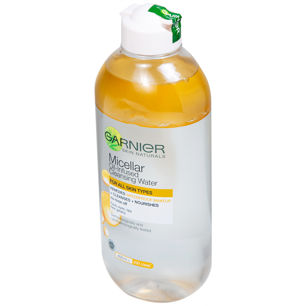 Nước tẩy trang Garnier Skin Naturals Micellar Oil Infused Cleansing Water 400ml