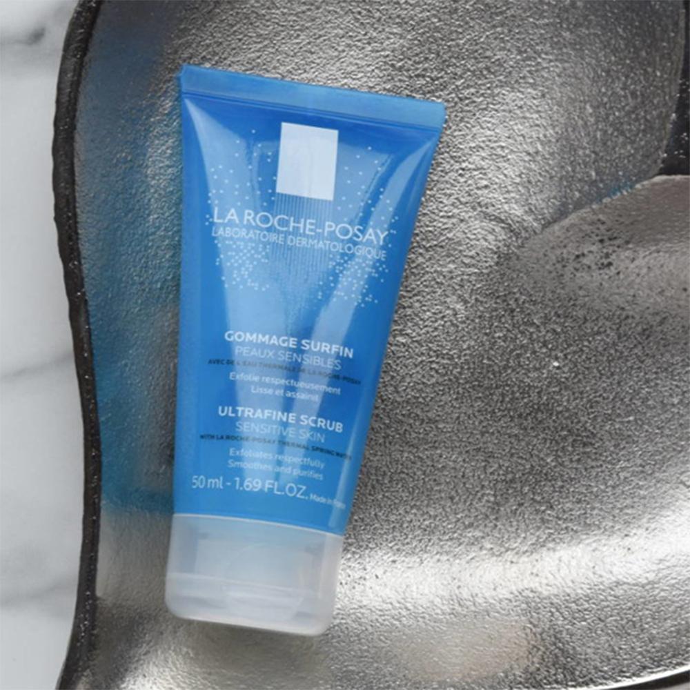 Gel La Roche-Posay Ultrafine Scrub Sensitive Skin hỗ trợ loại bỏ bã nhờn, tế bào chết (50ml)