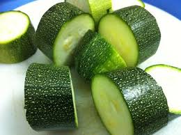 ” Bật mí” công thức nấu bí ngòi dồi thịt, cả nhà “mê tít”