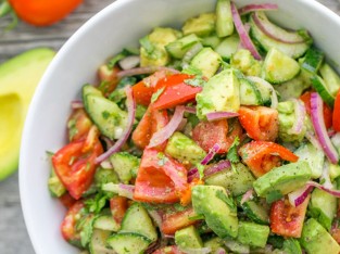 10 phút cho món salad bơ giảm cân, giải nhiệt