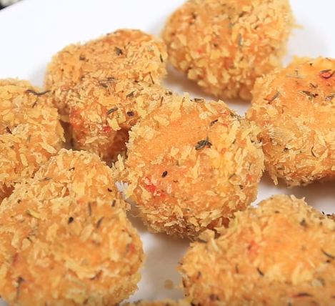 10 phút có ngay món thịt ba chỉ xào dưa cải chua cực đưa cơm ngày lạnh