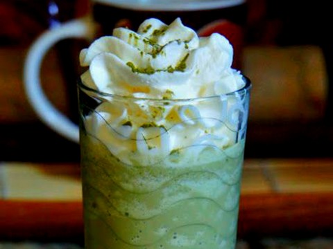 2 bước làm Matcha cream frappuccino ngon như Starbucks