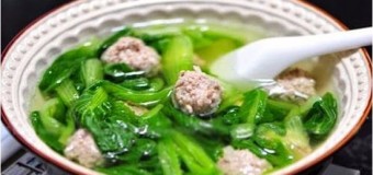 3 bước đơn giản để có món canh cải xanh nấu thịt băm