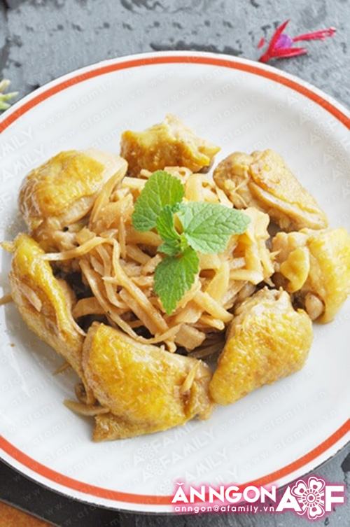 3 bước với món gà xào măng chua ngon miệng