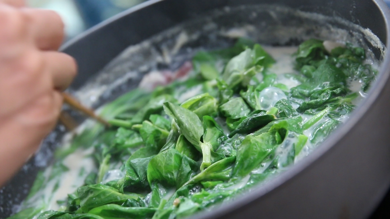 3 loại nước thần thánh cứ uống vào là eo thon