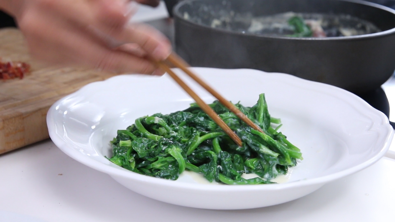 3 loại nước thần thánh cứ uống vào là eo thon