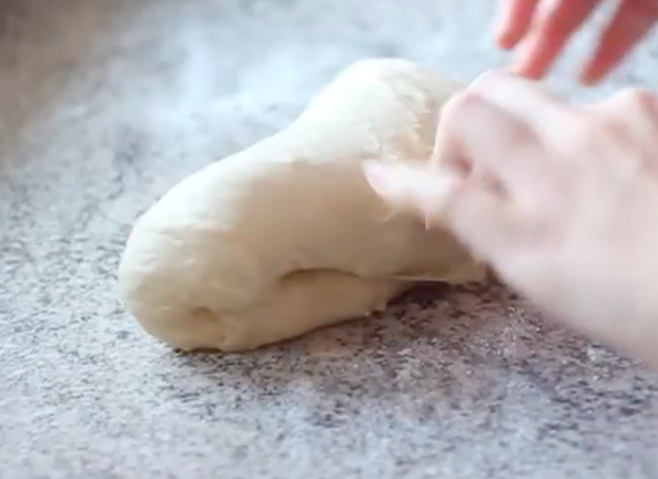 Ăn cực đã với bánh pizza nhân nhồi Chicago thơm ngon, béo ngậy, hấp dẫn vô cùng