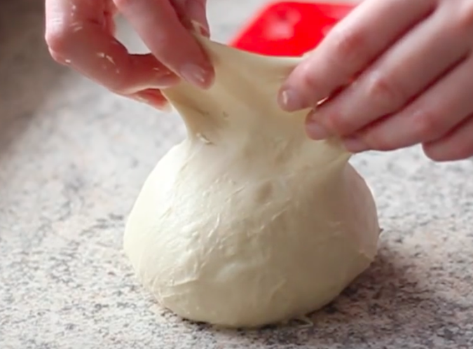 Ăn cực đã với bánh pizza nhân nhồi Chicago thơm ngon, béo ngậy, hấp dẫn vô cùng