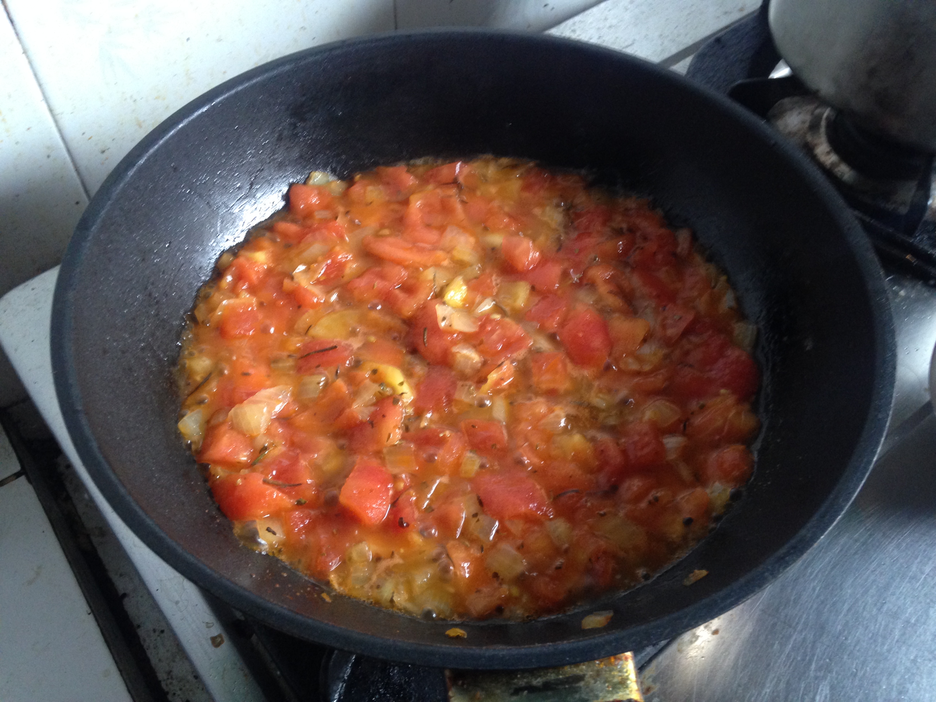 Ăn cực đã với bánh pizza nhân nhồi Chicago thơm ngon, béo ngậy, hấp dẫn vô cùng