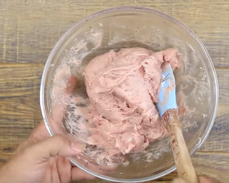 Ăn là mê với món pizza ngọt chuối socola cực độc đáo