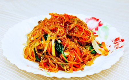 Ăn miến trộn phong cách Hàn Quốc