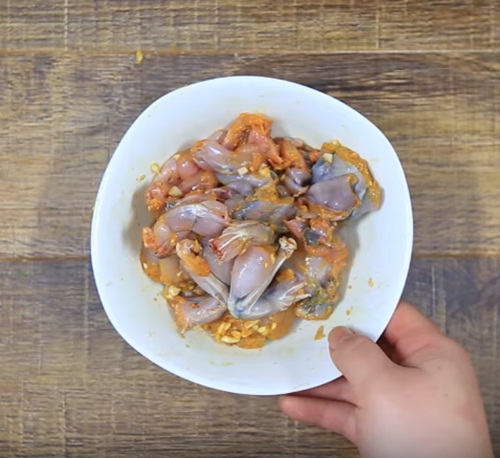 Ăn vặt cực đã với món nui chiên bơ ngọt thơm nức, ngon khó chối từ