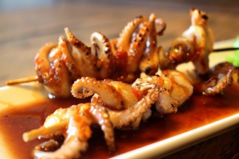 Bạch tuộc nướng sốt cay