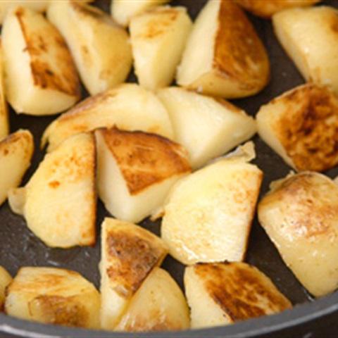 Cách làm bạch tuộc xào khoai tây