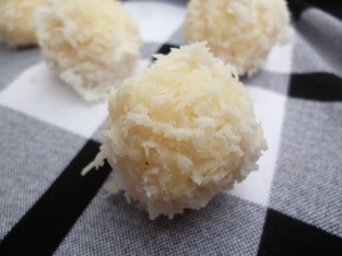 Bài dự thi “Hương Tết Việt” – Bánh sữa dừa thơm ngon