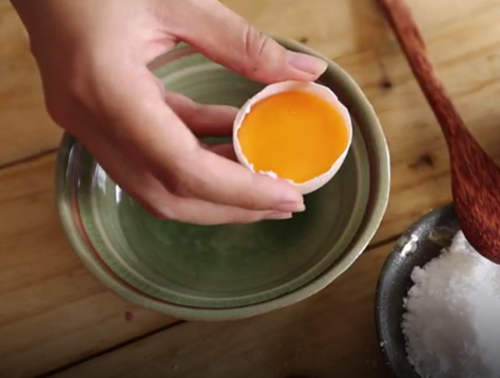 Bạn đã ngán các món khoai truyền thống, làm bánh rán khoai tây kiểu này ngon gấp vạn lần