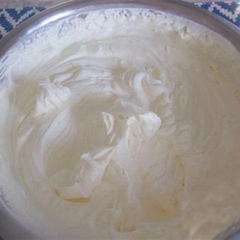 Cách làm bánh 7 màu không cần lò nướng