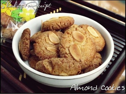 Bánh almond cookies