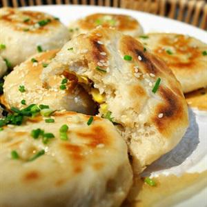 Cách làm bánh bao bắp chiên