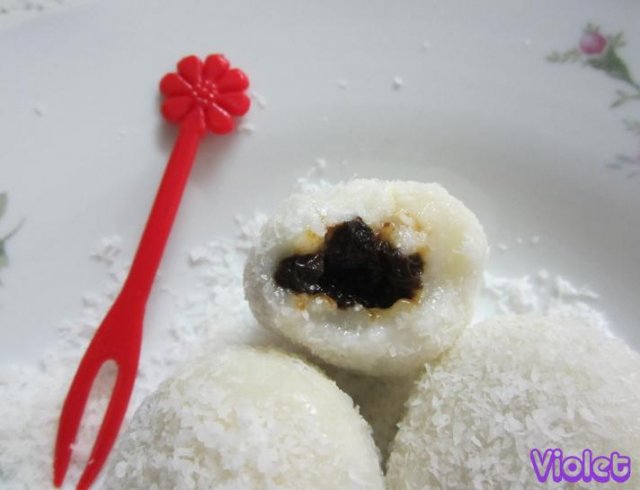 Bánh bao chỉ nhân táo tàu