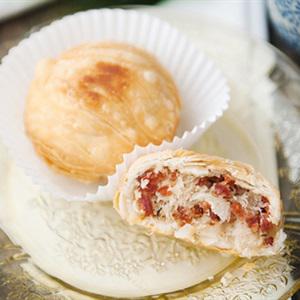 Cách làm bánh bao chiên nhân lạp xưởng