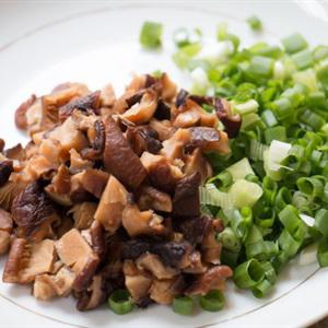 Cách làm bánh bao chiên nhân thập cẩm