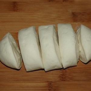 Cách làm bánh bao hình chú heo