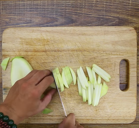 Bánh bao kim chi vị cay bùng nổ ai cũng mê