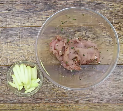 Bánh bao kim chi vị cay bùng nổ ai cũng mê