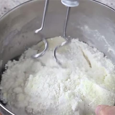 Cách làm bánh bao kim sa