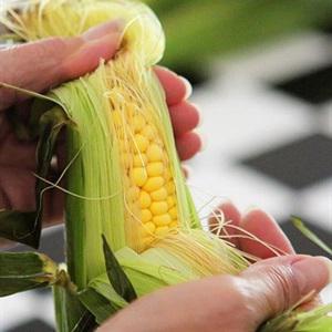 Cách làm bánh bắp chiên bơ