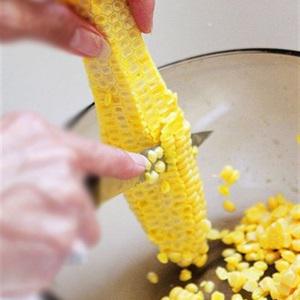 Cách làm bánh bắp chiên bơ