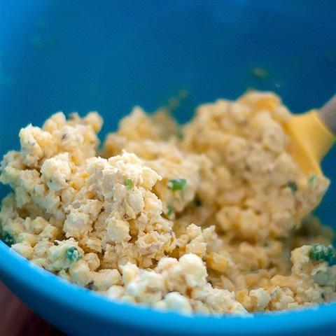 Cách làm bánh bắp chiên giòn cho bữa sáng