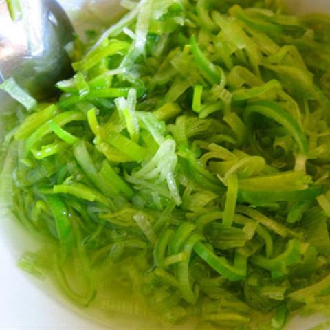 Cách làm bánh bèo chay nấm ruốc