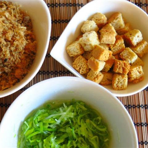 Cách làm bánh bèo chay nấm ruốc