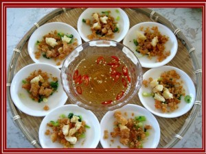 Bánh bèo chén nhân tôm cháy