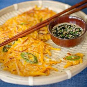 Cách làm bánh bí đỏ chiên