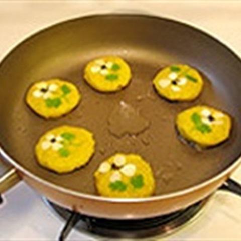 Cách làm bánh bí đỏ hạnh nhân