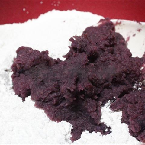 Cách làm bánh bò khoai lang tím