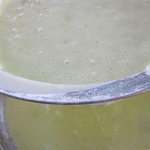 Cách làm bánh bò lá dứa nướng