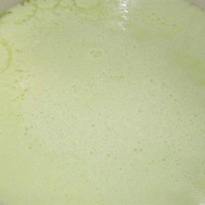 Cách làm bánh bò lá dứa nướng