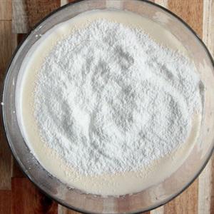 Cách làm bánh bông lan bằng nồi cơm điện