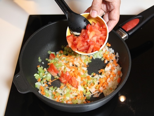 Bánh bông lan bí ngô cuộn kem phô mai hấp dẫn