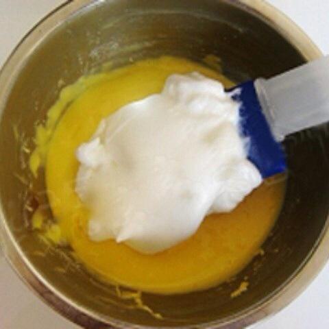 Cách làm bánh bông lan cam tươi