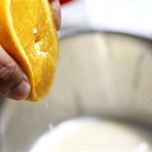 Cách làm bánh bông lan chanh phủ chocolate