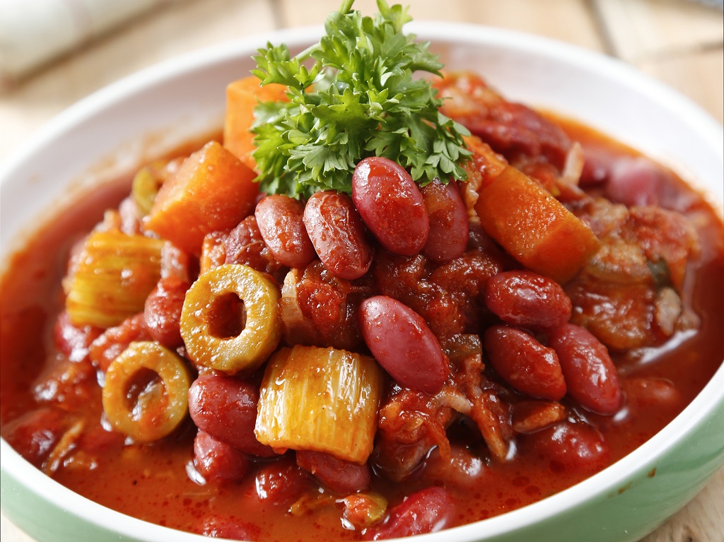 Bánh bông lan cuộn cam tươi ngon miễn chê