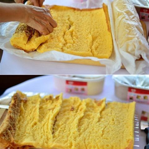 Cách làm bánh bông lan cuộn kem