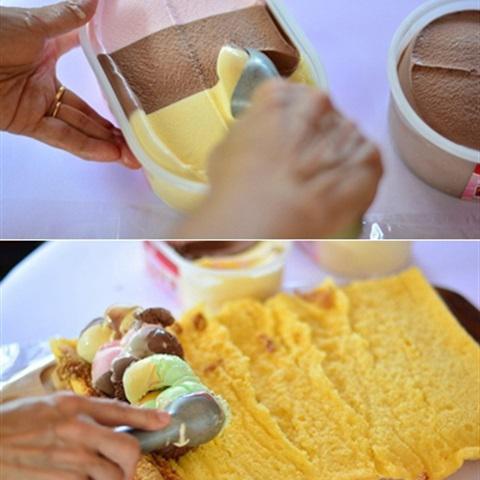 Cách làm bánh bông lan cuộn kem