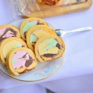 Cách làm bánh bông lan cuộn kem